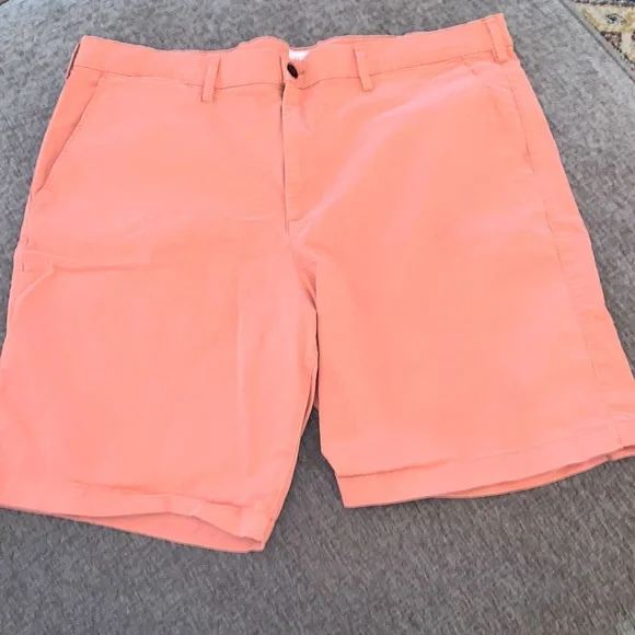 Mens pink casual khaki shorts / 40 - Picture 1 of 3